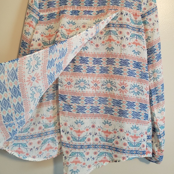 Multi Colored Button Down With Split Back - Picture 4 of 4